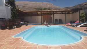 schoolgirl-role-play-in-the-pool_4.jpg